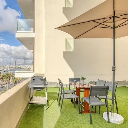 شقة Stunning Views Seafront Townhouse *
