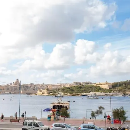Stunning Views Seafront Townhouse