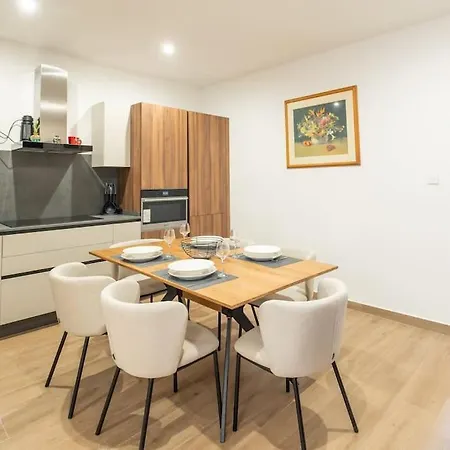Stunning Views Seafront Townhouse